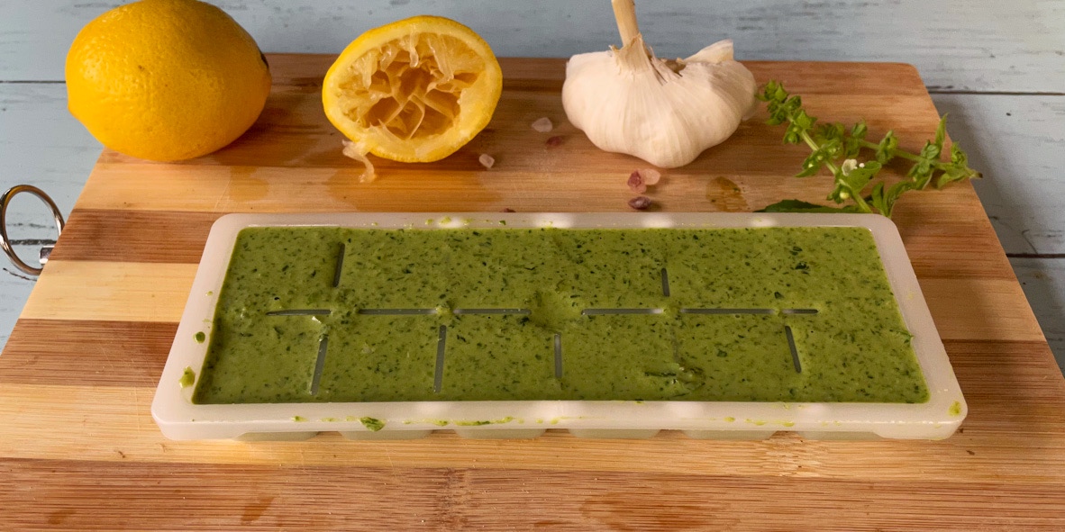Cuburi sos pesto raw-vegan