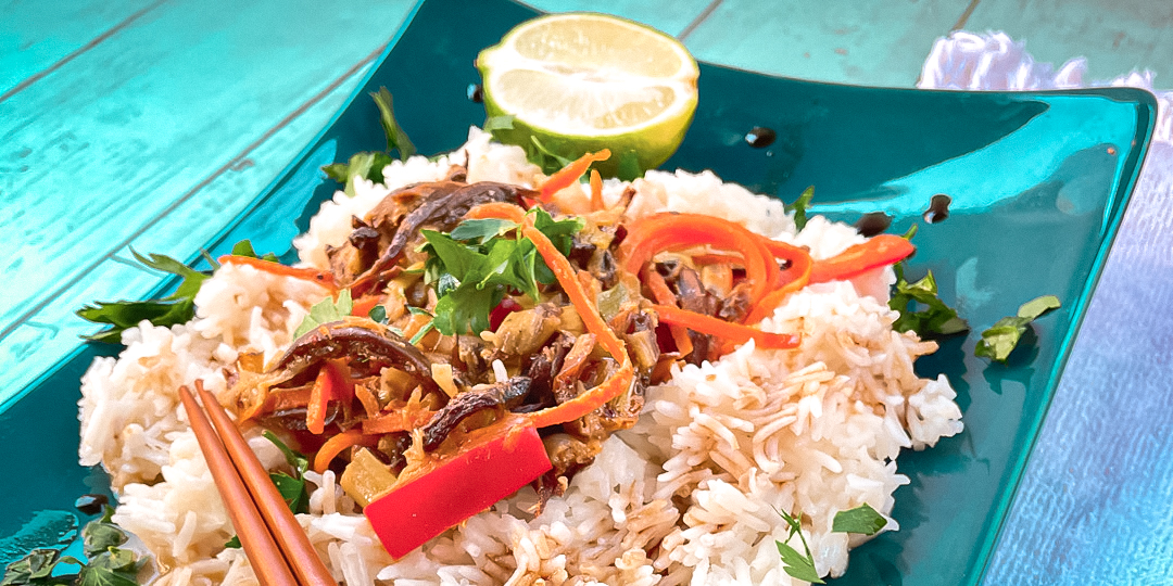 Curry vegan cu ciuperci si ghimbir