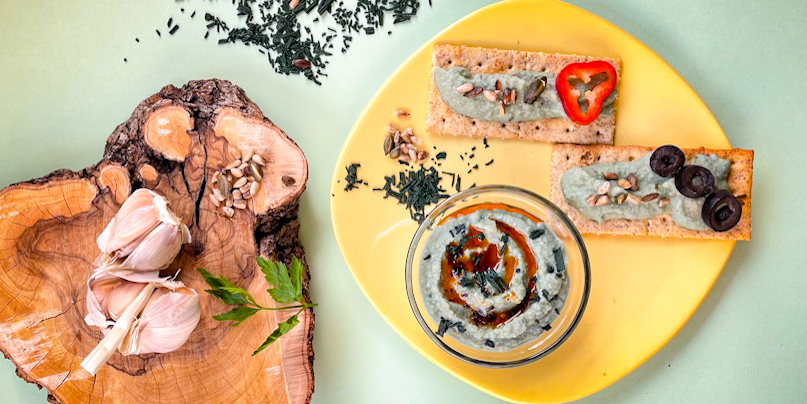 Pasta de naut cu spirulina