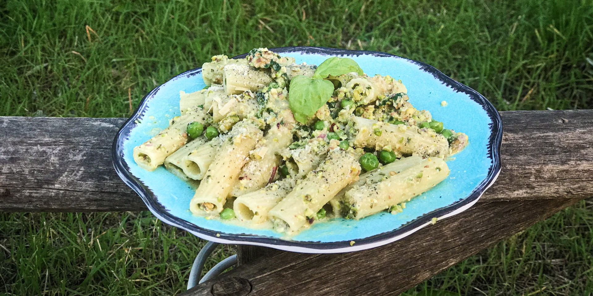 Paste cu sos pesto de fistic si menta
