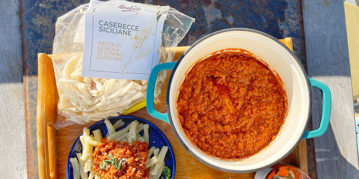 Paste cu sos ragu, vegan