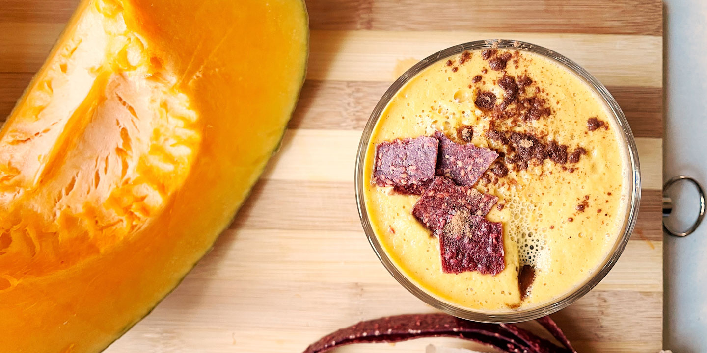 Smoothie cu dovleac si lucuma