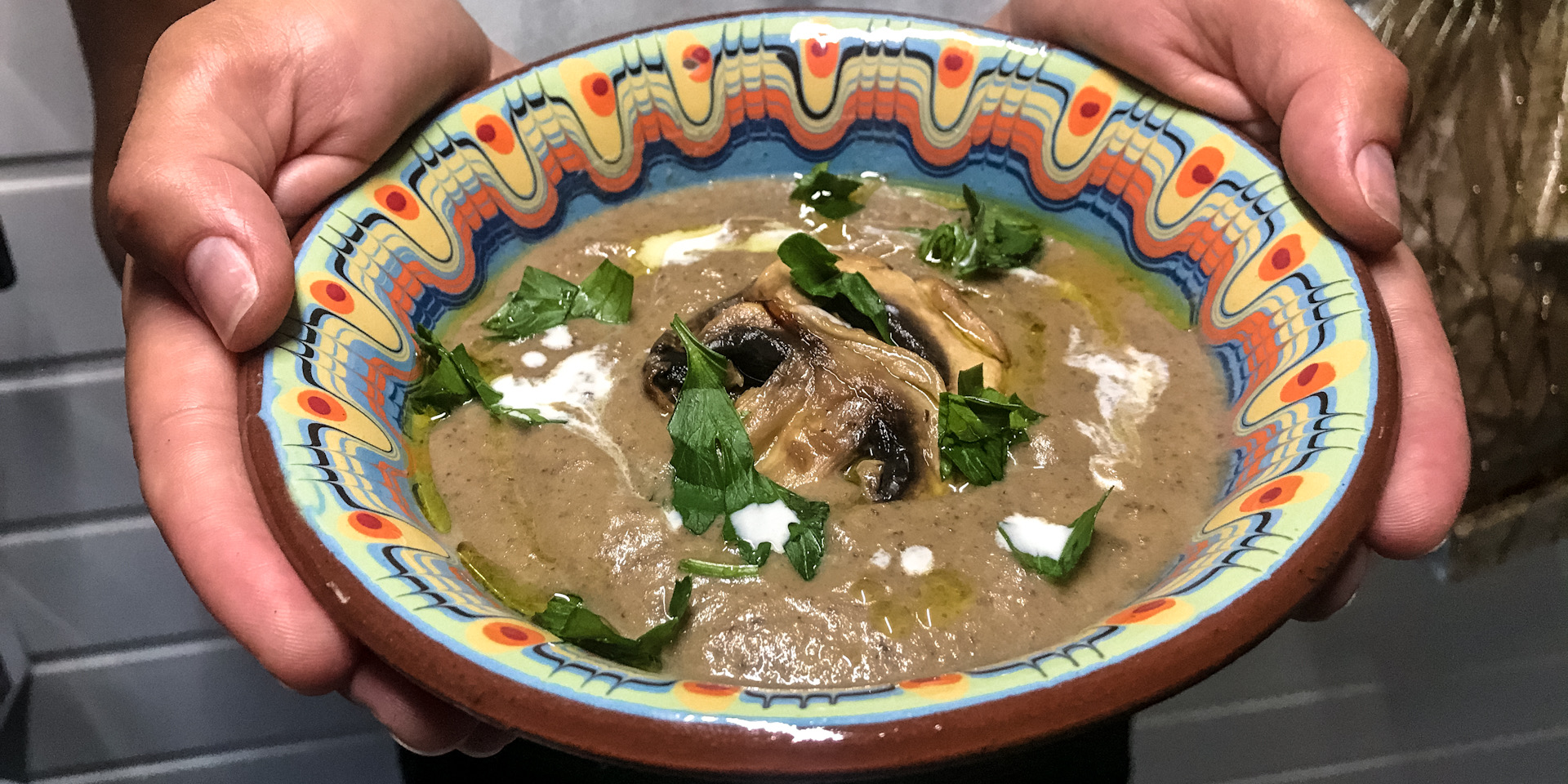 Supa crema de ciuperci cu sos de soia